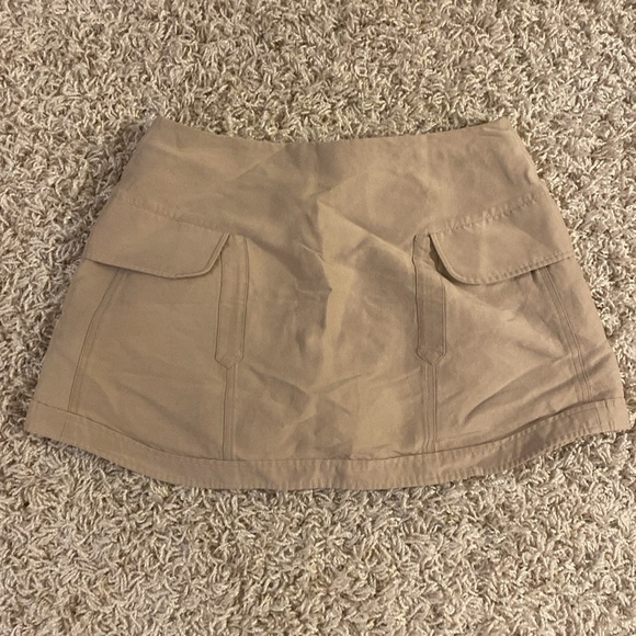 BCBGMAXAZRIA runway skort size 6 - Picture 5 of 5